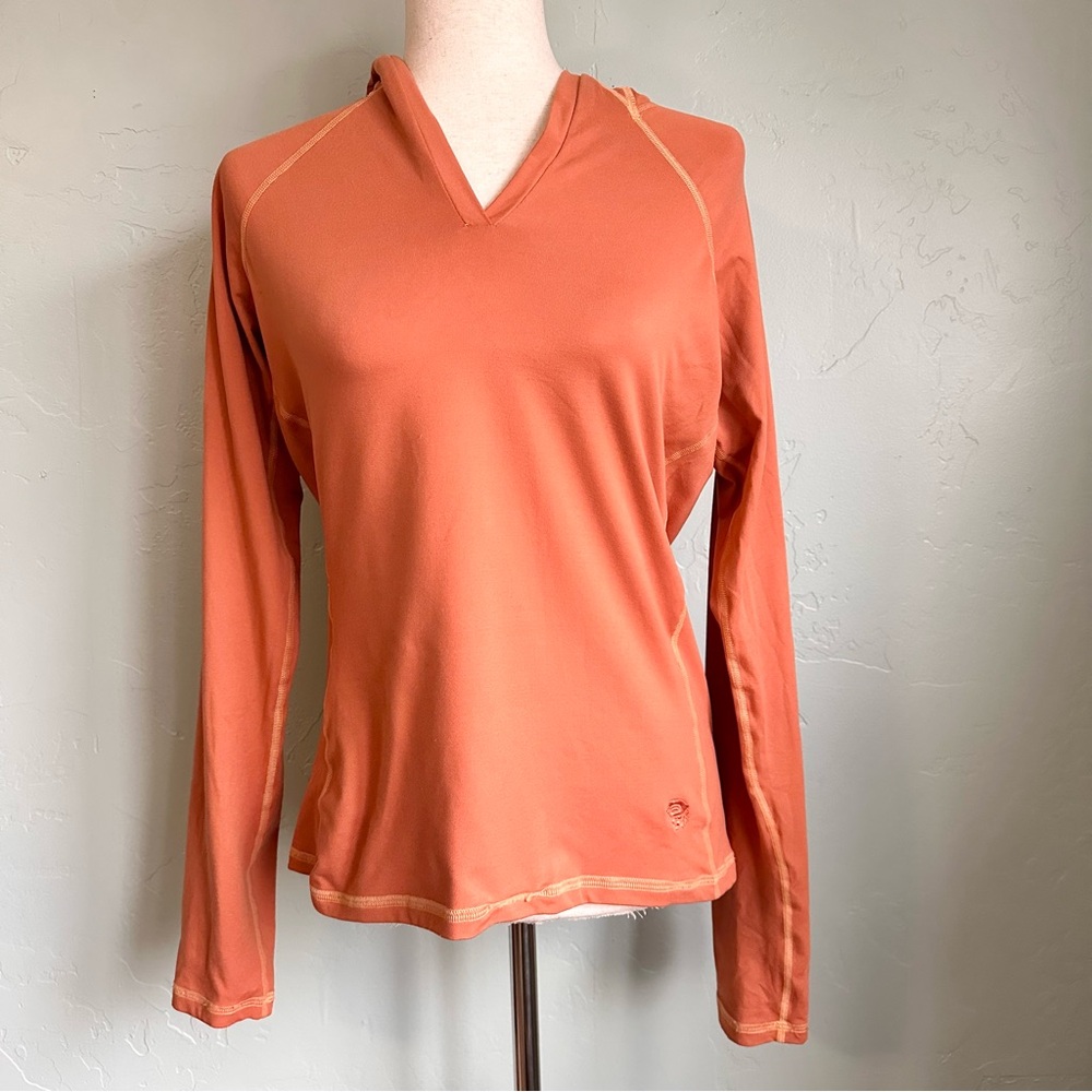 Mountain Hardwear Women's Long Sleeve V-Neck Top - Rust Orange